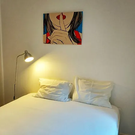 Be 1 Of Us Bairro Alto Santa Catarina 리스본