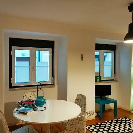 Be 1 Of Us Bairro Alto Santa Catarina Lisboa